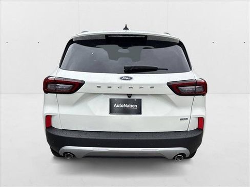 New 2025 Ford Escape SE image 11