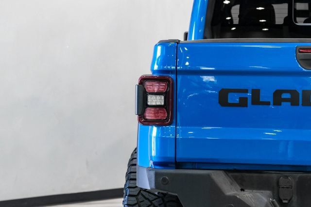 Used 2020 Jeep Gladiator Rubicon AWD/4WD image 44