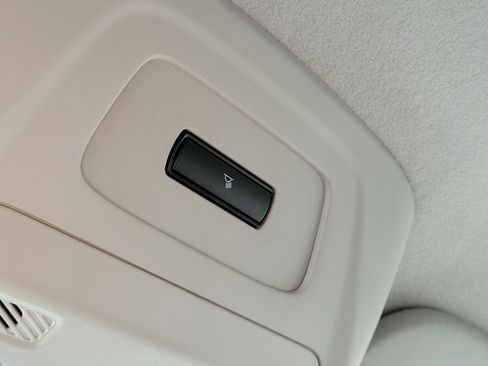 Used 2024 Ford Transit 250 Low Roof w/ Exterior Upgrade Package image 28