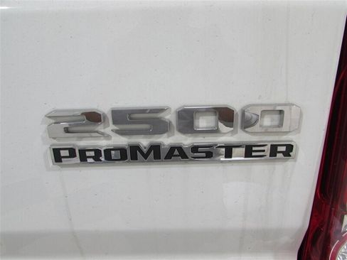 Used 2024 RAM ProMaster 2500 w/ Convenience Group image 48