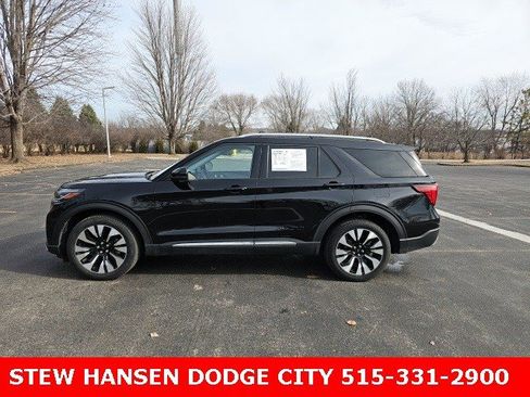 Used 2025 Ford Explorer Platinum w/ LUX Leather Package image 1