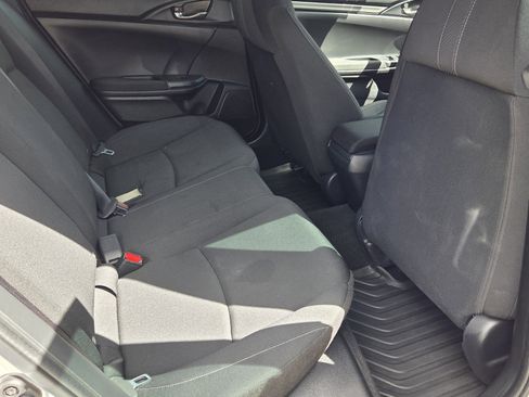 Used 2018 Honda Civic Sport image 10