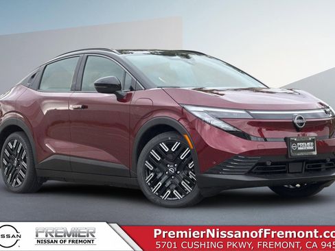 New 2026 Nissan Leaf Platinum+ w/ Cargo Package (Platinum+) image 1