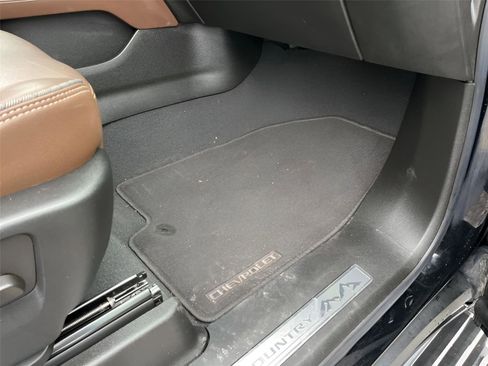 Used 2022 Chevrolet Tahoe High Country image 41