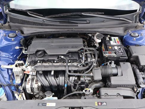 Used 2023 Hyundai Elantra SEL w/ Preferred Accessory Package FWD image 15