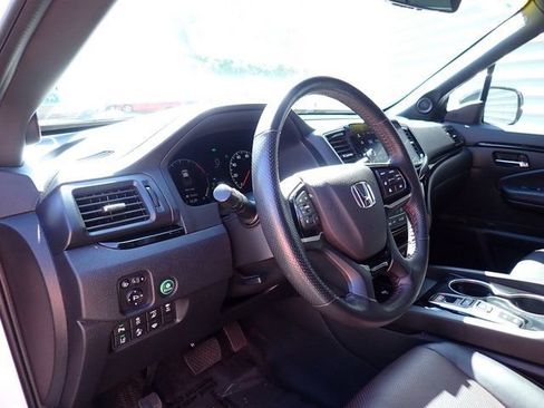 Used 2024 Honda Ridgeline Black Edition image 16