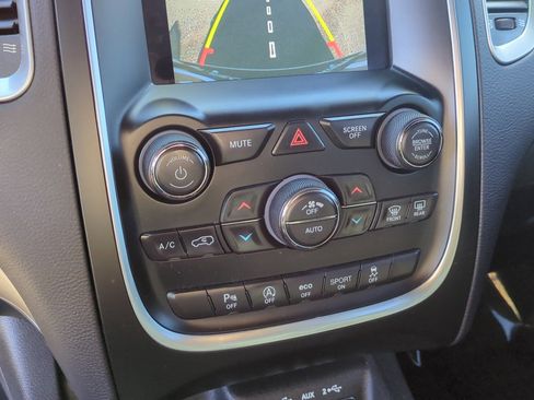 Used 2019 Dodge Durango SXT image 23