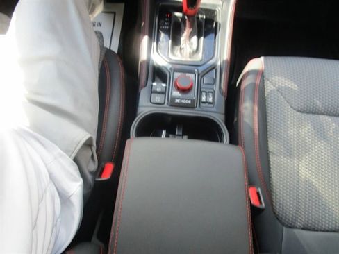 Used 2022 Subaru Forester Sport image 41