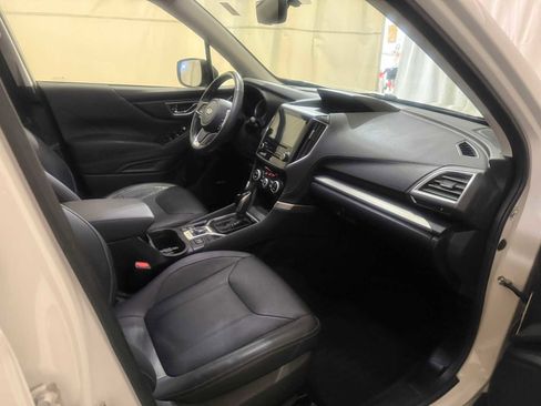 Used 2019 Subaru Forester Limited image 27