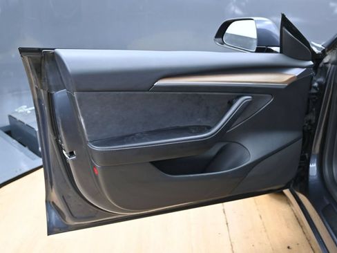 Used 2023 Tesla Model 3 Standard Range RWD image 41