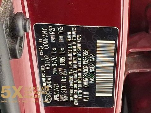 Certified 2024 Hyundai Venue SEL image 33