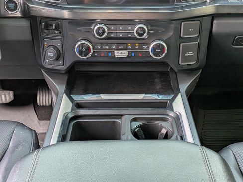 Used 2023 Ford F250 Lariat w/ Lariat Ultimate Package AWD/4WD image 20
