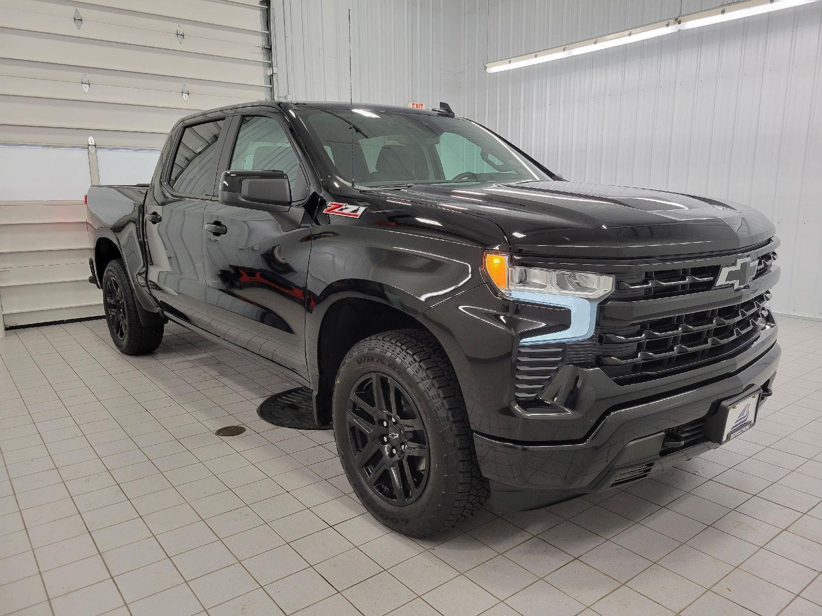 Used 2026 Chevrolet Silverado 1500 RST AWD/4WD image 1