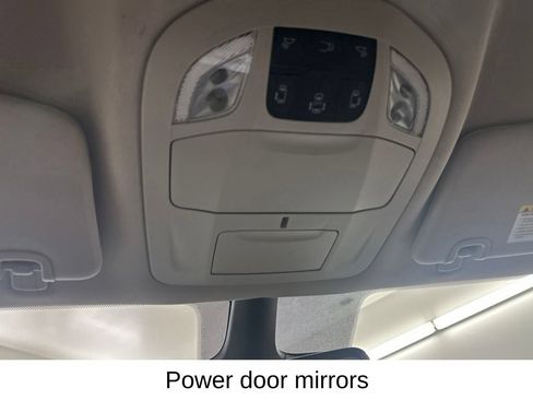 Used 2024 Chrysler Pacifica Touring-L FWD image 46