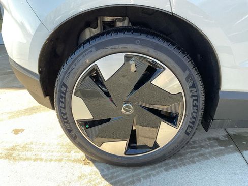 New 2026 Volvo EX30 Plus image 16