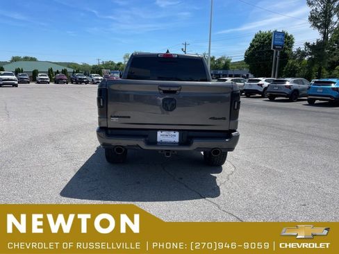Used 2022 RAM 1500 Laramie AWD/4WD image 40