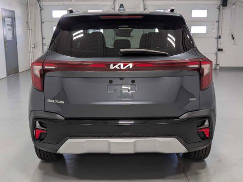 Used 2024 Kia Seltos S AWD/4WD image 9