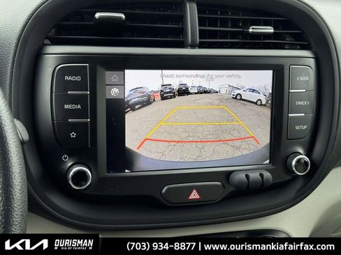 Used 2022 Kia Soul LX image 10