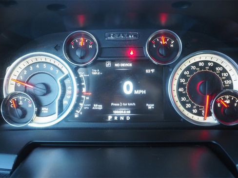 Used 2016 RAM 1500 Laramie w/ Convenience Group image 14