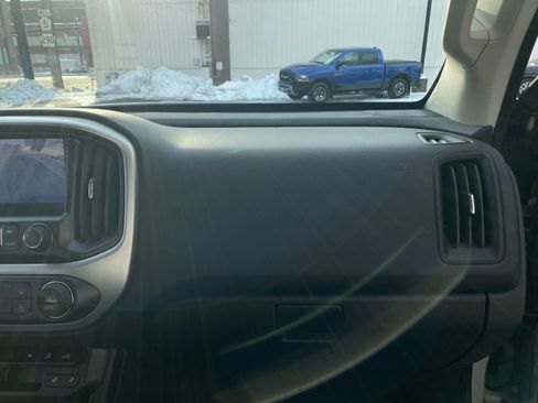 Certified 2022 Chevrolet Colorado ZR2 w/ ZR2 Dusk Special Edition image 19