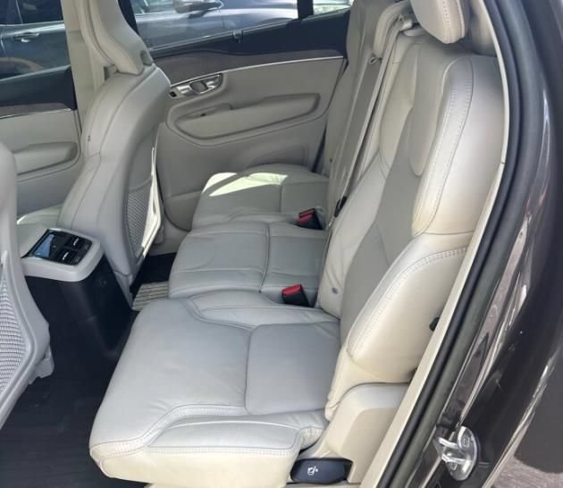 Certified 2023 Volvo XC90 T8 Ultimate w/ Protection Package Premier AWD/4WD image 6