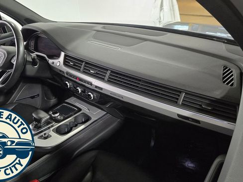 Used 2019 Audi Q7 2.0T Premium Plus w/ Premium Plus Package AWD/4WD image 38