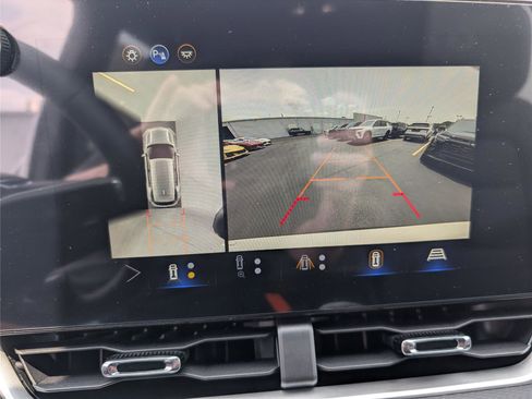 New 2026 Chevrolet Equinox LT FWD image 22