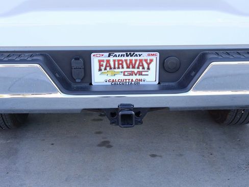 New 2025 GMC Sierra 1500 SLE image 29