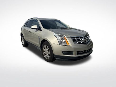 Used 2016 Cadillac SRX Luxury FWD image 2