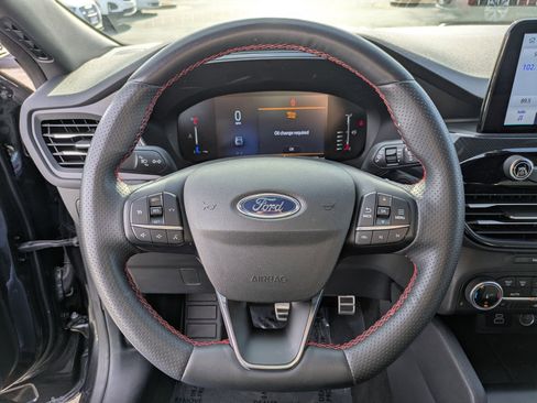 Used 2024 Ford Escape ST-Line image 15