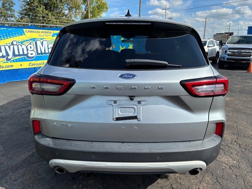 Used 2023 Ford Escape Active w/ Cold Weather Package FWD image 3