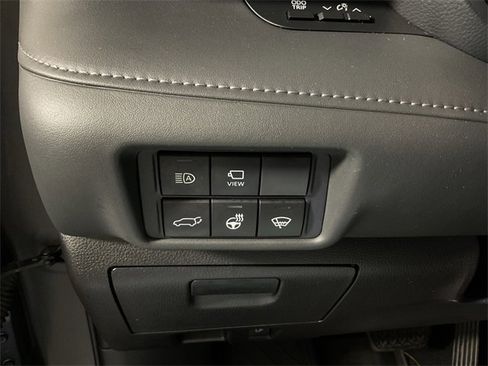 Used 2020 Toyota Highlander Platinum image 27