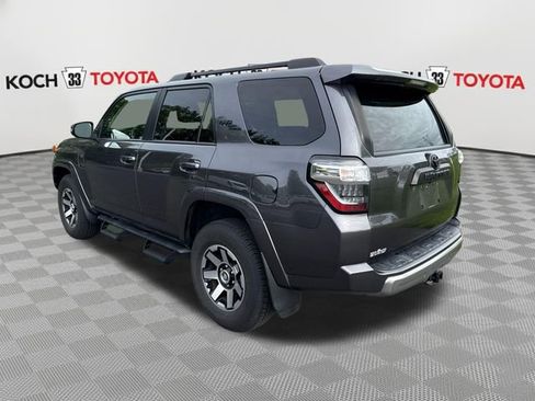 Used 2022 Toyota 4Runner TRD Off-Road Premium AWD/4WD image 6