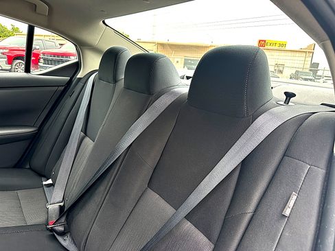 Used 2025 Nissan Sentra SV FWD image 19