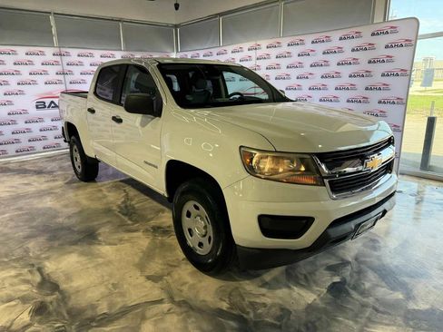 Used 2017 Chevrolet Colorado W/T image 2