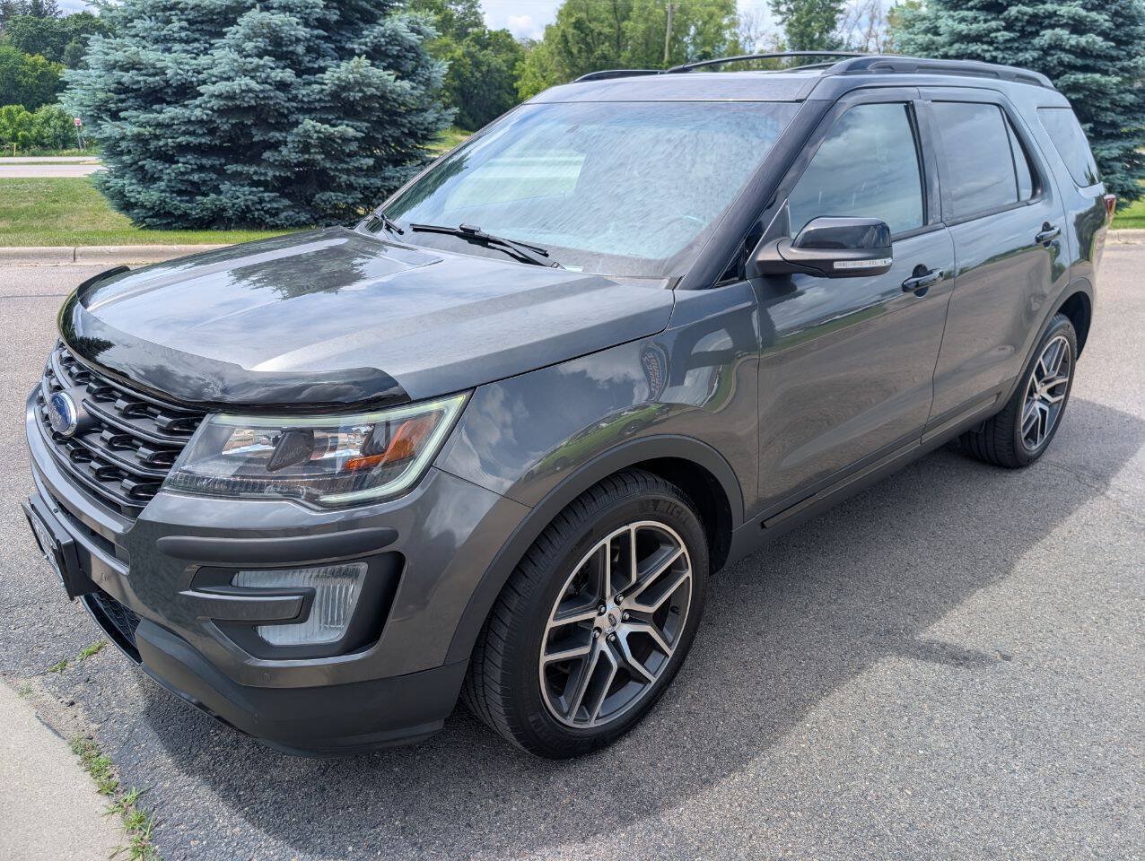 Used 2017 Ford Explorer Sport w/ Equipment Group 401A AWD/4WD image 5