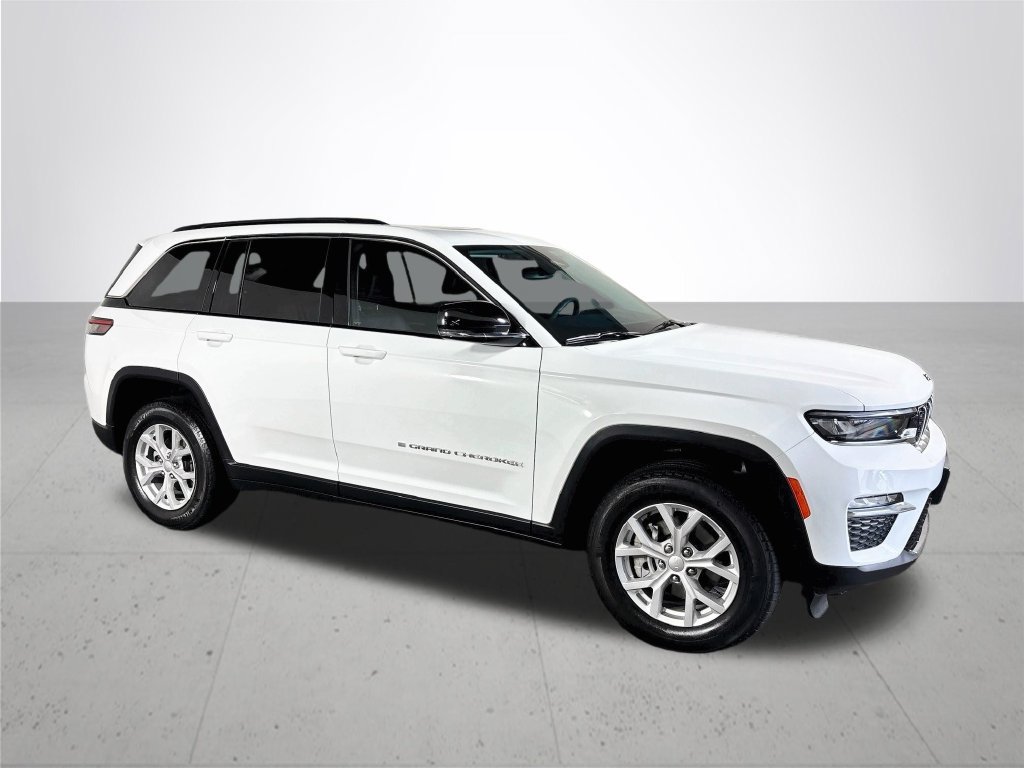 Certified 2023 Jeep Grand Cherokee Limited AWD/4WD image 5