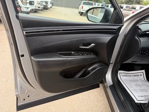 Used 2023 Hyundai Tucson Blue AWD/4WD image 8