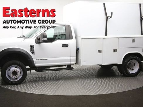 Used 2017 Ford F550 2WD Regular Cab Super Duty image 60