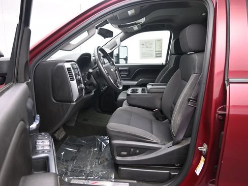 Used 2015 Chevrolet Silverado 2500 LT w/ Z71 Package, Off-Road AWD/4WD image 17