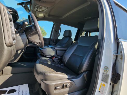 Used 2020 Chevrolet Silverado 2500 LTZ image 12