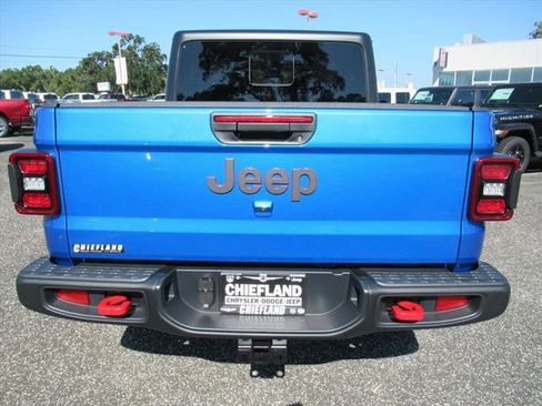 New 2025 Jeep Gladiator Rubicon w/ Convenience Group image 5