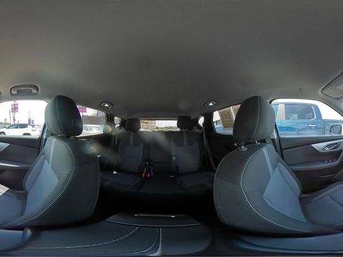 Used 2026 Chevrolet Blazer LT FWD image 38