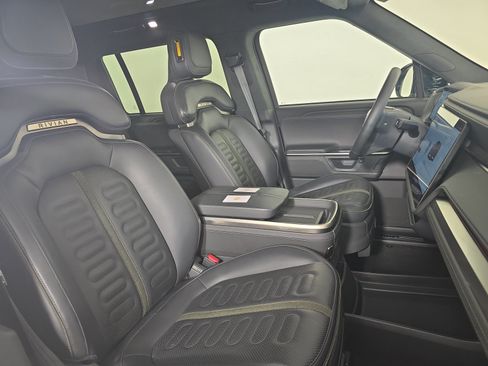 Used 2025 Rivian R1S Adventure AWD/4WD image 24