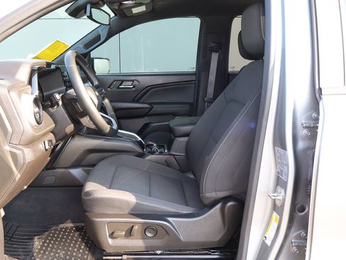 Used 2023 Chevrolet Colorado LT w/ LT Convenience Package II image 7