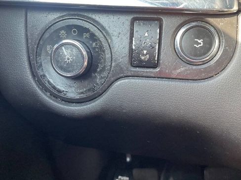 Used 2014 Lincoln MKS AWD w/ Equipment Group 101A image 80