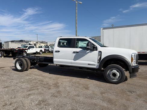 New 2026 Ford F550 2WD Crew Cab Super Duty image 4