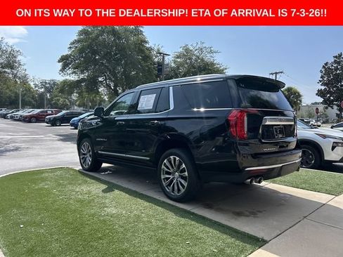 Used 2021 GMC Yukon Denali w/ Denali Premium Package AWD/4WD image 4