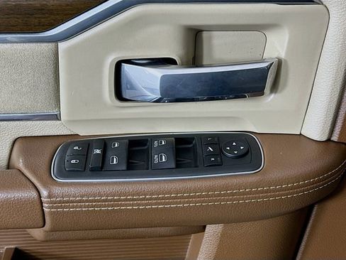 Used 2022 RAM 2500 Laramie w/ Protection Group image 17