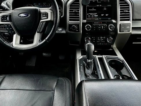 Used 2015 Ford F150 Lariat image 10